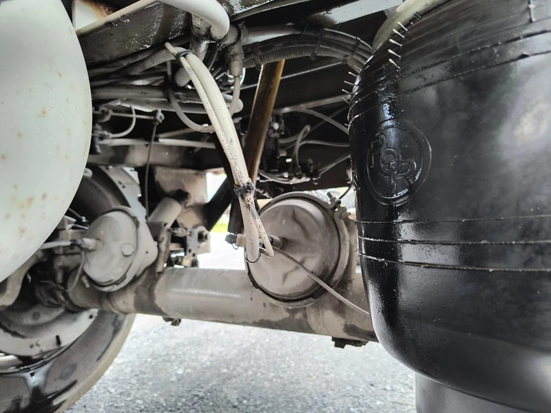 Leasing de ASCA 20 000L FUEL / CARBURANT - 2 COMP ASCA 20 000L FUEL / CARBURANT - 2 COMP: foto 9 Leasing de ASCA 20 000L FUEL / CARBURANT - 2 COMP ASCA 20 000L FUEL / CARBURANT - 2 COMP: foto 9