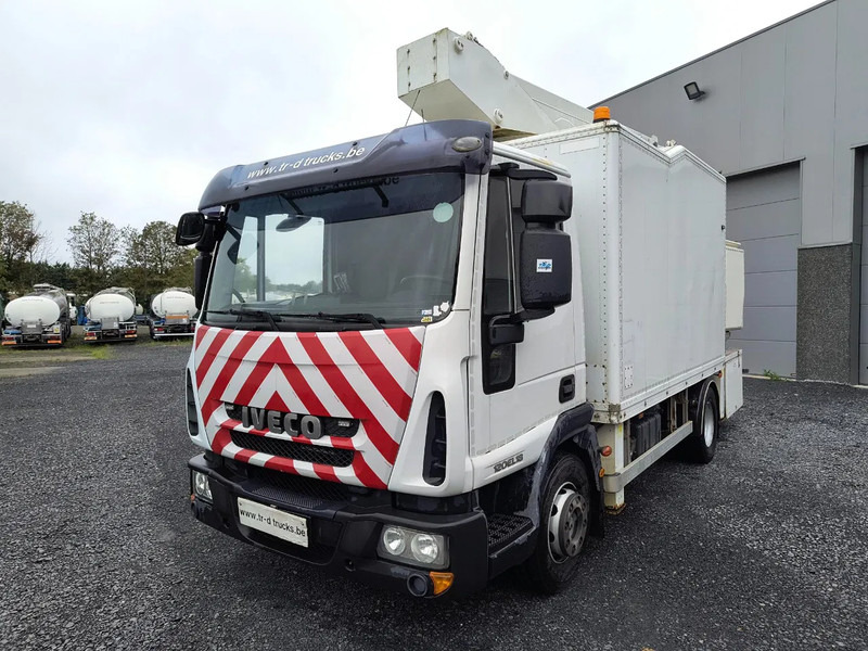 Iveco EuroCargo 120 120E18 + COMET 151TAL (15 m) - Camião: foto 1 Iveco EuroCargo 120 120E18 + COMET 151TAL (15 m) - Camião: foto 1