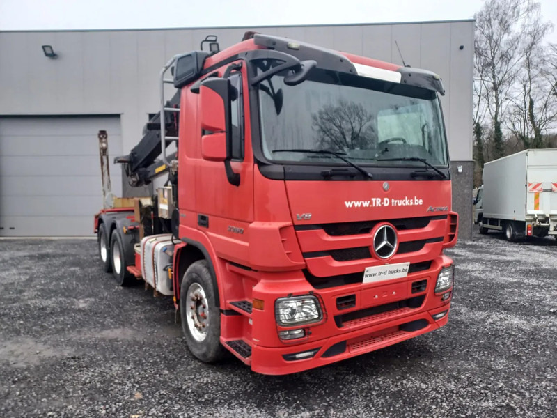 Mercedes-Benz Actros 3360 V8 avec GRUE HIAB 251S80 - 6X4 - V8 - Camião de transporte de madeira, Camião grua: foto 1 Mercedes-Benz Actros 3360 V8 avec GRUE HIAB 251S80 - 6X4 - V8 - Camião de transporte de madeira, Camião grua: foto 1