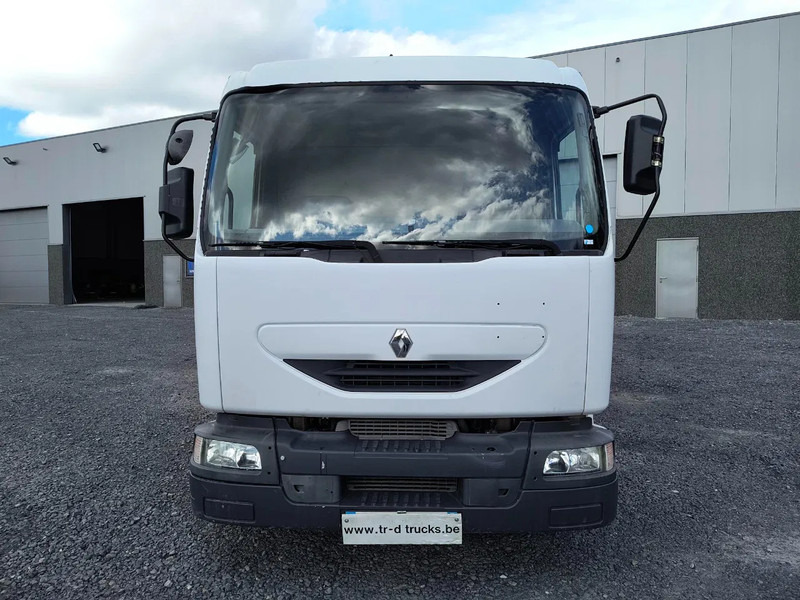 Renault Midlum 220 8000L FUEL / CARBURANT TANK - 3 COMP/ A LAMES - Caminhão tanque: foto 2 Renault Midlum 220 8000L FUEL / CARBURANT TANK - 3 COMP/ A LAMES - Caminhão tanque: foto 2