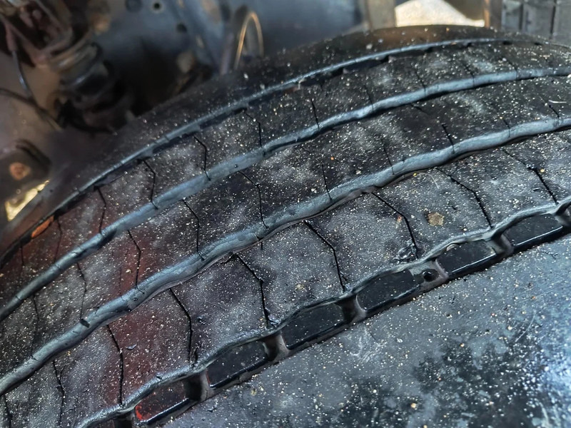 Leasing de Renault Midlum 300 DXI 13500L CARBURANT / FUEL - 4 COMP Renault Midlum 300 DXI 13500L CARBURANT / FUEL - 4 COMP: foto 16