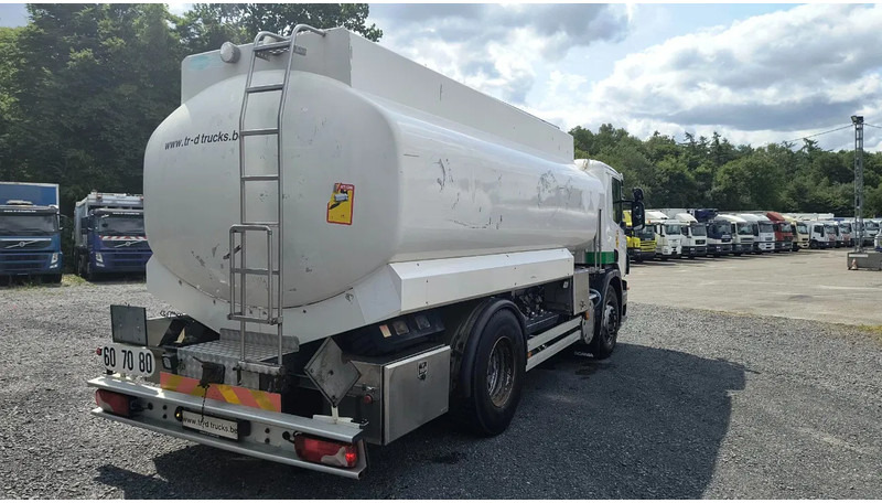 Scania P280 MANUAL GEARBOX- TANK 14000L- RETARDER - Caminhão tanque: foto 4 Scania P280 MANUAL GEARBOX- TANK 14000L- RETARDER - Caminhão tanque: foto 4