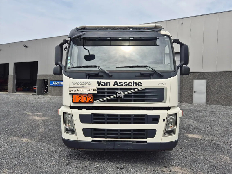 Volvo FM 400 18000L FUEL/CARBURANT - 5 COMP - ADR VALID - MANUAL - Caminhão tanque: foto 2 Volvo FM 400 18000L FUEL/CARBURANT - 5 COMP - ADR VALID - MANUAL - Caminhão tanque: foto 2