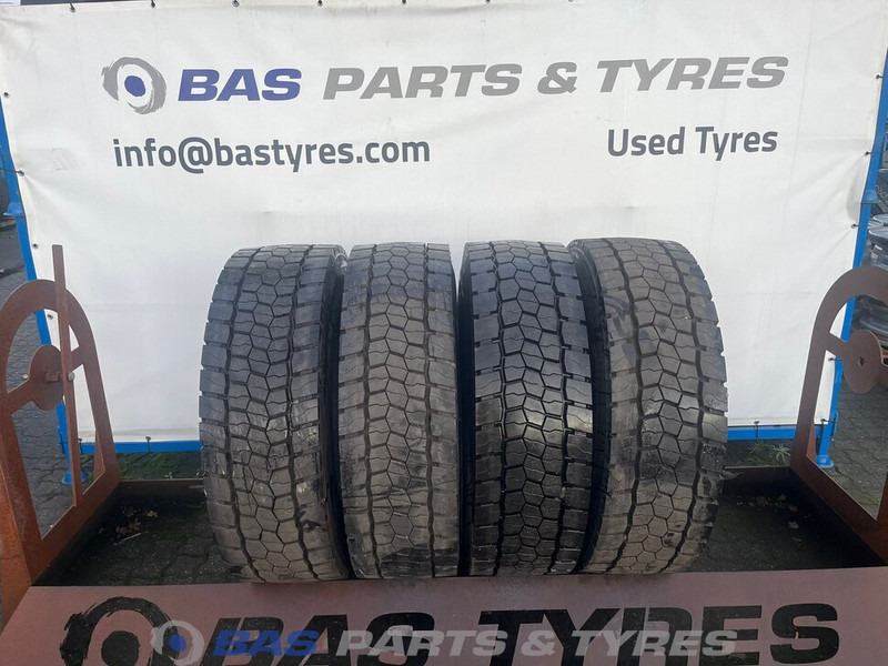 Bridgestone Bridgestone 315/70R22.5 DURAVIS R-DRIVE002 154/150 M+S 3PMSF gebruikte set - Pneu por Camião: foto 1 Bridgestone Bridgestone 315/70R22.5 DURAVIS R-DRIVE002 154/150 M+S 3PMSF gebruikte set - Pneu por Camião: foto 1