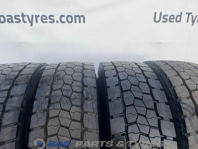 Bridgestone Bridgestone 315/70R22.5 DURAVIS R-DRIVE002 154/150 M+S 3PMSF gebruikte set - Pneu por Camião: foto 2 Bridgestone Bridgestone 315/70R22.5 DURAVIS R-DRIVE002 154/150 M+S 3PMSF gebruikte set - Pneu por Camião: foto 2