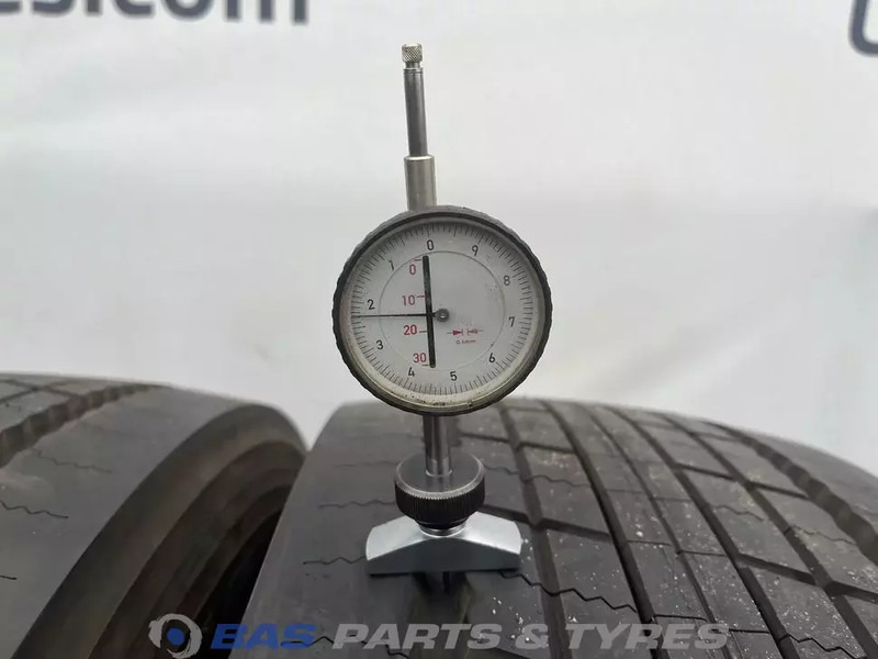 Bridgestone Bridgestone 315/70R22.5 DURAVIS R-STEER002 156/154 M M+S 3PMSF gebruikte set - Pneu por Camião: foto 3 Bridgestone Bridgestone 315/70R22.5 DURAVIS R-STEER002 156/154 M M+S 3PMSF gebruikte set - Pneu por Camião: foto 3