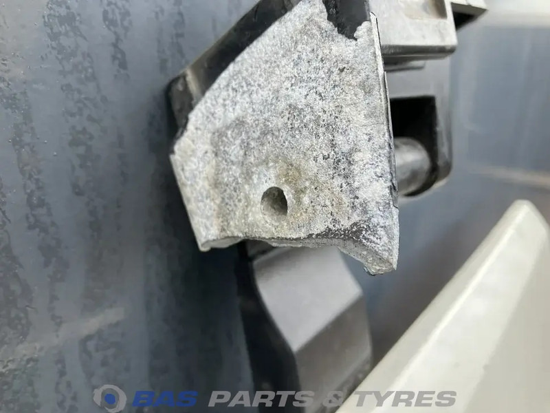 DAF CF Euro 6 - Grade radiador por Camião: foto 3 DAF CF Euro 6 - Grade radiador por Camião: foto 3