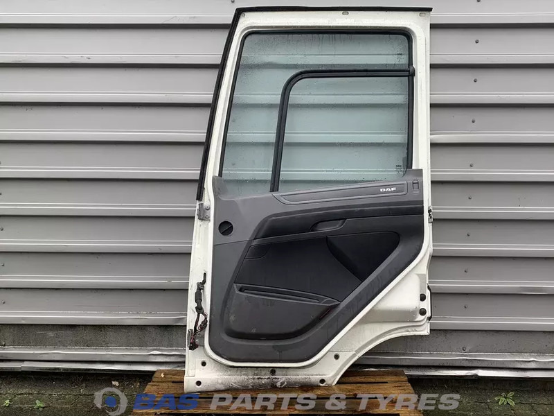 DAF CF (Meerdere types) - Porta e peças por Camião: foto 2 DAF CF (Meerdere types) - Porta e peças por Camião: foto 2