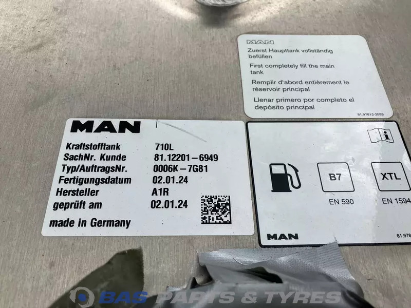 MAN Brandstoftank MAN 710 Liter 81122016766 - Tanque de combustível por Camião: foto 5 MAN Brandstoftank MAN 710 Liter 81122016766 - Tanque de combustível por Camião: foto 5