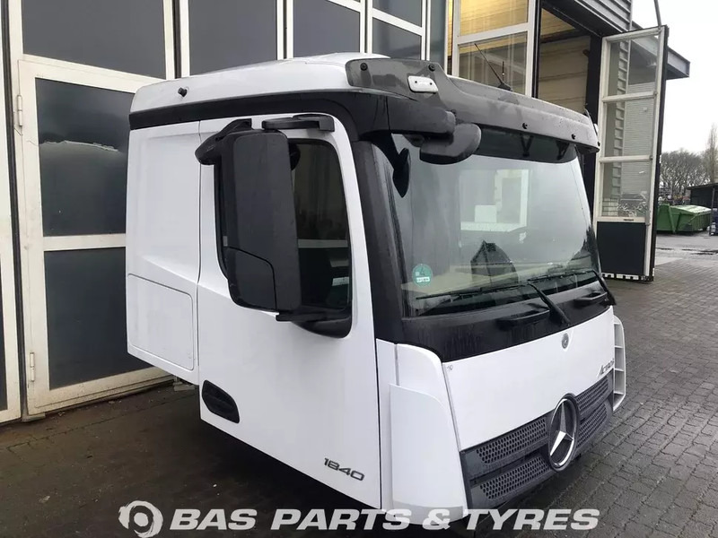 Mercedes-Benz Actros MP4 - Cabine e interior por Camião: foto 2 Mercedes-Benz Actros MP4 - Cabine e interior por Camião: foto 2