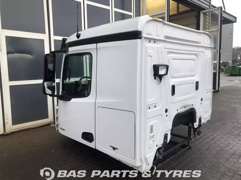 Mercedes-Benz Actros MP4 - Cabine e interior por Camião: foto 3 Mercedes-Benz Actros MP4 - Cabine e interior por Camião: foto 3