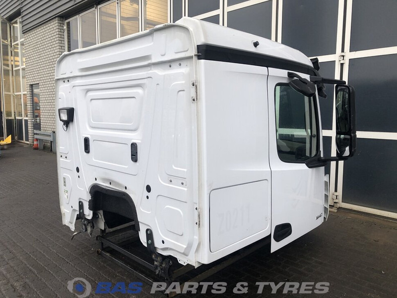 Mercedes-Benz Actros MP4 - Cabine e interior por Camião: foto 4 Mercedes-Benz Actros MP4 - Cabine e interior por Camião: foto 4