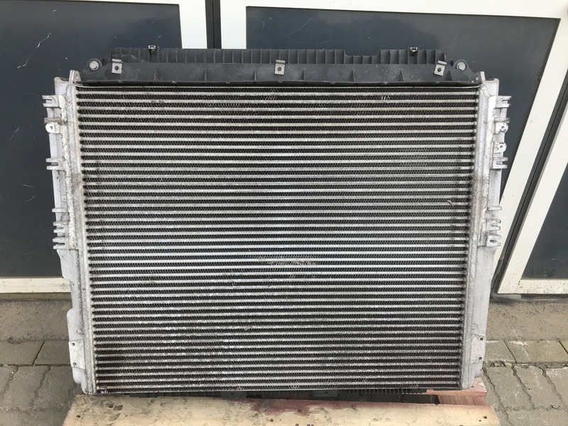 Mercedes-Benz Actros MP4 Koelerpakket Mercedes OM470LA 395 A 960 500 00 02 - Radiador por Camião: foto 2 Mercedes-Benz Actros MP4 Koelerpakket Mercedes OM470LA 395 A 960 500 00 02 - Radiador por Camião: foto 2