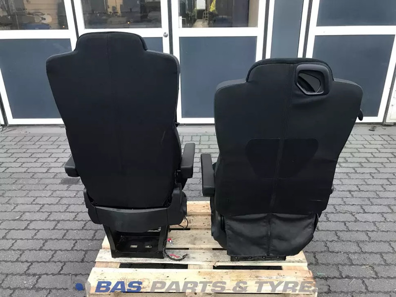 Mercedes-Benz Actros MP4 Stoelen set Mercedes A 960 910 75 01 - Banco por Camião: foto 3 Mercedes-Benz Actros MP4 Stoelen set Mercedes A 960 910 75 01 - Banco por Camião: foto 3
