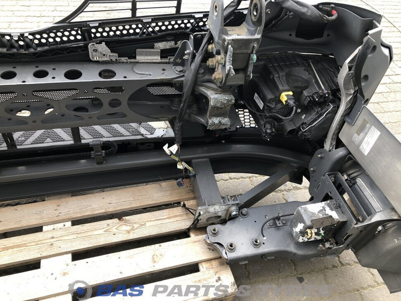 Mercedes-Benz Antos MP4 Bumper Mercedes A 960 310 23 22 - Para-choque por Camião: foto 5 Mercedes-Benz Antos MP4 Bumper Mercedes A 960 310 23 22 - Para-choque por Camião: foto 5