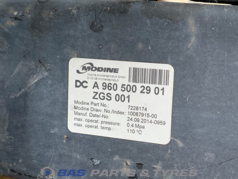 Mercedes-Benz Antos MP4 Koelerpakket Mercedes OM936LA 320 A 960 500 29 01 - Radiador por Camião: foto 4 Mercedes-Benz Antos MP4 Koelerpakket Mercedes OM936LA 320 A 960 500 29 01 - Radiador por Camião: foto 4