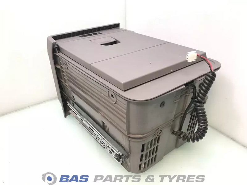 Scania R-Serie NextGen Koelkast Scania 17 Liter 2770785 - Peça de reposição por Camião: foto 3 Scania R-Serie NextGen Koelkast Scania 17 Liter 2770785 - Peça de reposição por Camião: foto 3