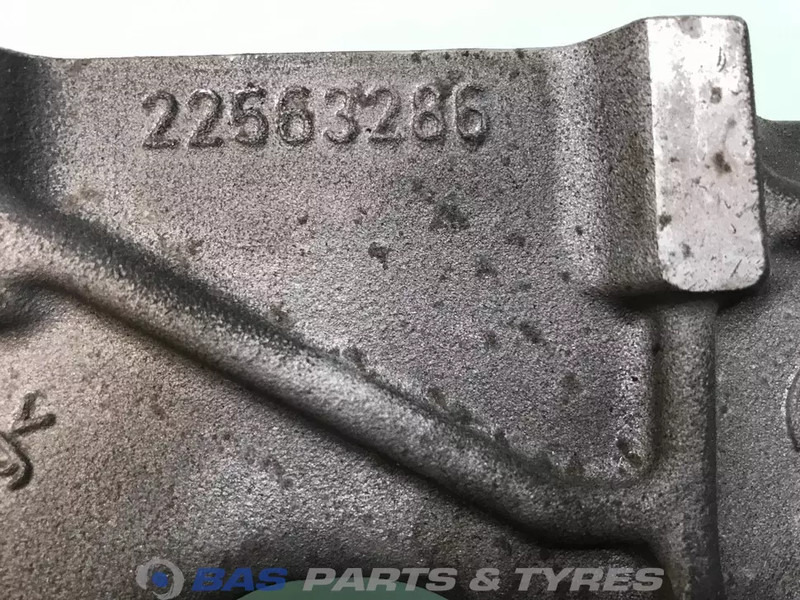 Renault Inlaatspruitstuk Renault 7422563286 - Coletor de admissão por Camião: foto 5 Renault Inlaatspruitstuk Renault 7422563286 - Coletor de admissão por Camião: foto 5
