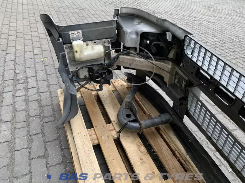 Renault Premium (Meerdere types) Bumper Renault Premium 7482588695 - Para-choque por Camião: foto 4 Renault Premium (Meerdere types) Bumper Renault Premium 7482588695 - Para-choque por Camião: foto 4