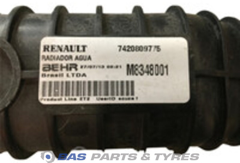 Renault Radiator Renault 5001868221 - Radiador por Camião: foto 3 Renault Radiator Renault 5001868221 - Radiador por Camião: foto 3