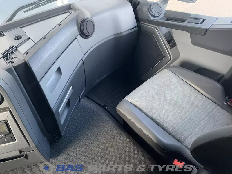 Cabine e interior por Camião Renault T-Serie: foto 7 Cabine e interior por Camião Renault T-Serie: foto 7