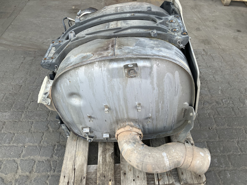 Renault Uitlaatdemper Renault 7422495990 - Silenciador por Camião: foto 3 Renault Uitlaatdemper Renault 7422495990 - Silenciador por Camião: foto 3