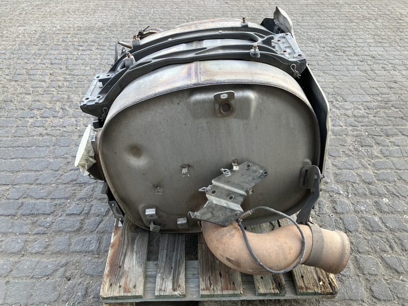 Renault Uitlaatdemper Renault 7422495990 - Silenciador por Camião: foto 3 Renault Uitlaatdemper Renault 7422495990 - Silenciador por Camião: foto 3