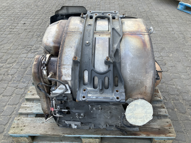 Renault Uitlaatdemper Renault 7422495990 - Silenciador por Camião: foto 2 Renault Uitlaatdemper Renault 7422495990 - Silenciador por Camião: foto 2