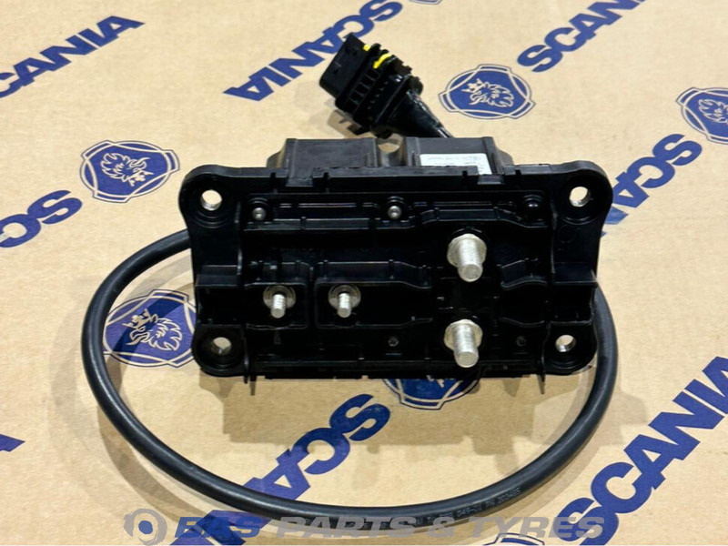 Scania HoofdSchakelaar Scania 2742010 - Cables/ Wire harness por Camião: foto 1 Scania HoofdSchakelaar Scania 2742010 - Cables/ Wire harness por Camião: foto 1
