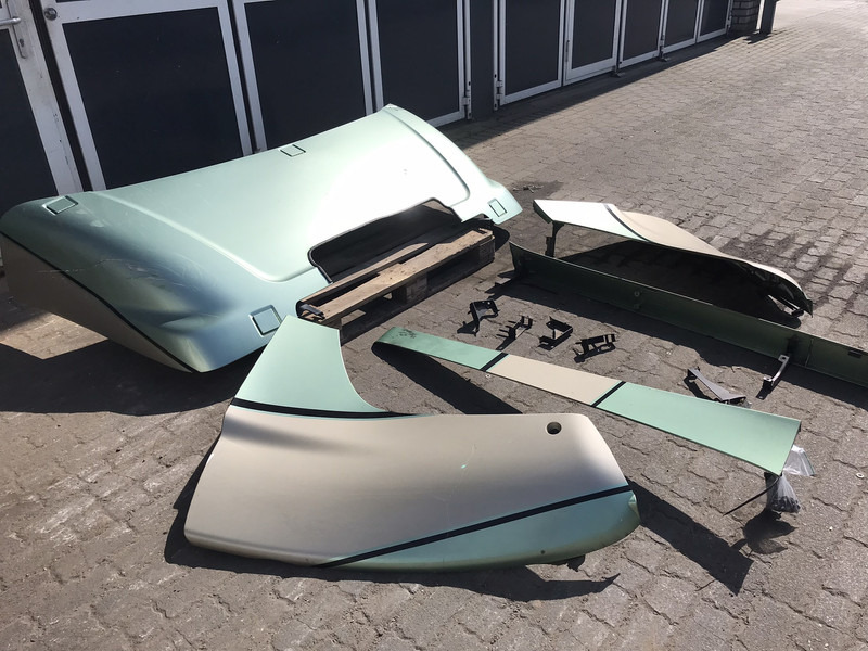 Scania R-Serie Spoilerset Scania CR-19 Highline L3H2 1757973 - Aerodinâmica/ Aerofólio por Camião: foto 3 Scania R-Serie Spoilerset Scania CR-19 Highline L3H2 1757973 - Aerodinâmica/ Aerofólio por Camião: foto 3