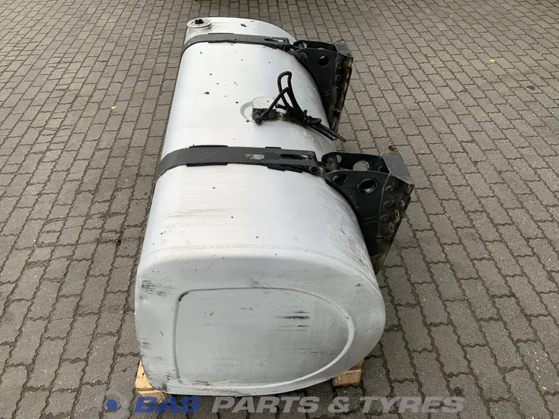 Volvo Brandstoftank Volvo 610 Liter G0000172 - Tanque de combustível por Camião: foto 2 Volvo Brandstoftank Volvo 610 Liter G0000172 - Tanque de combustível por Camião: foto 2