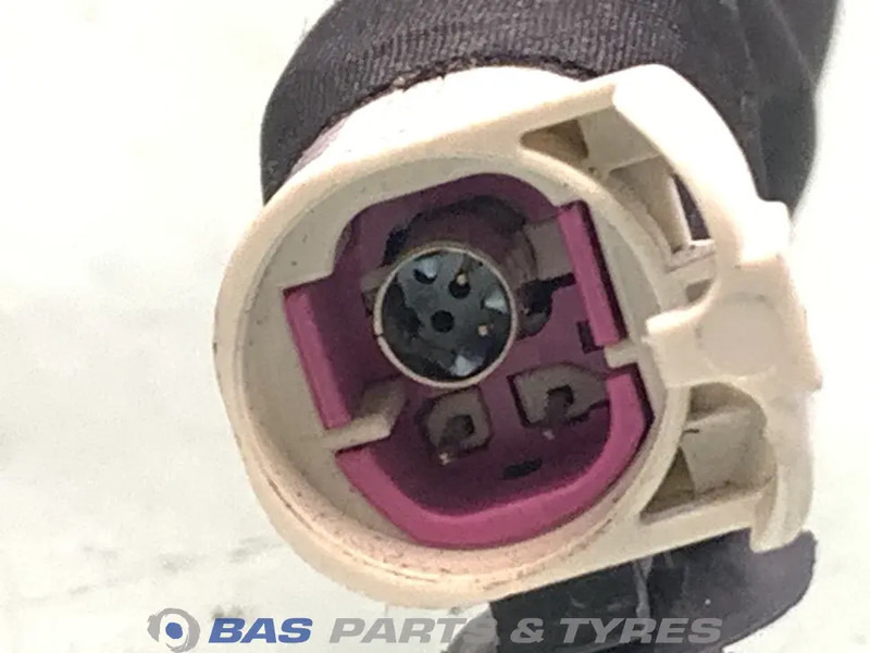 Volvo Camera Volvo 23584853 - Sistema elétrico por Camião: foto 4 Volvo Camera Volvo 23584853 - Sistema elétrico por Camião: foto 4