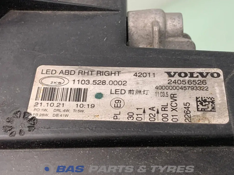 Volvo FH16 (FH5) Koplamp Rechts 22656780 - Farol dianteira por Camião: foto 3 Volvo FH16 (FH5) Koplamp Rechts 22656780 - Farol dianteira por Camião: foto 3