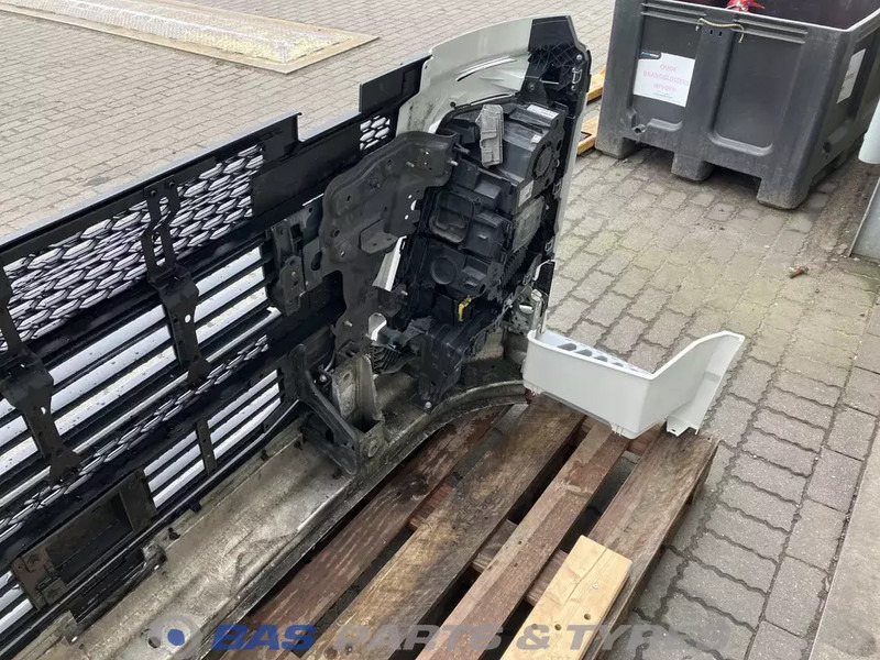 Volvo FH4 Bumper Volvo 78670304 - Para-choque por Camião: foto 4 Volvo FH4 Bumper Volvo 78670304 - Para-choque por Camião: foto 4