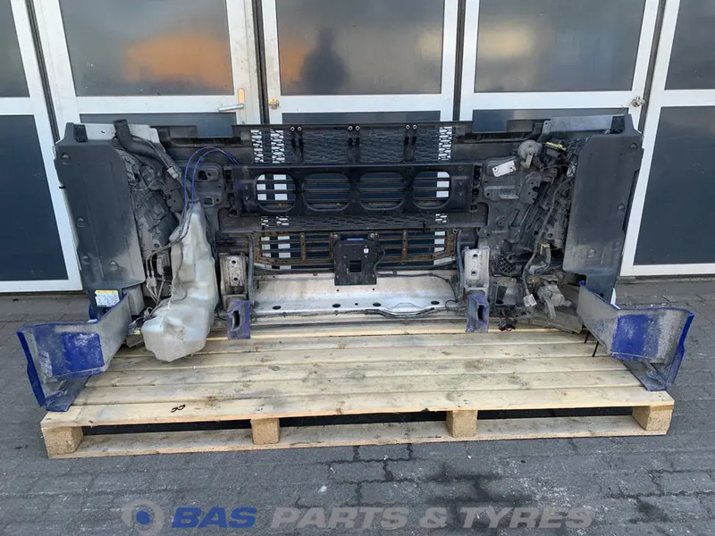 Volvo FH4 Bumper Volvo 82139942 - Para-choque por Camião: foto 4 Volvo FH4 Bumper Volvo 82139942 - Para-choque por Camião: foto 4