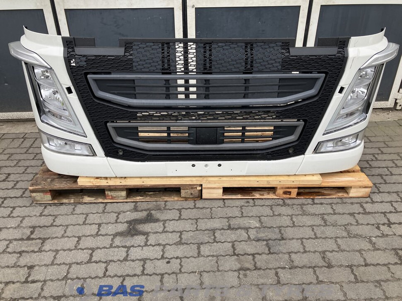 Volvo FH4 - Para-choque por Camião: foto 1 Volvo FH4 - Para-choque por Camião: foto 1
