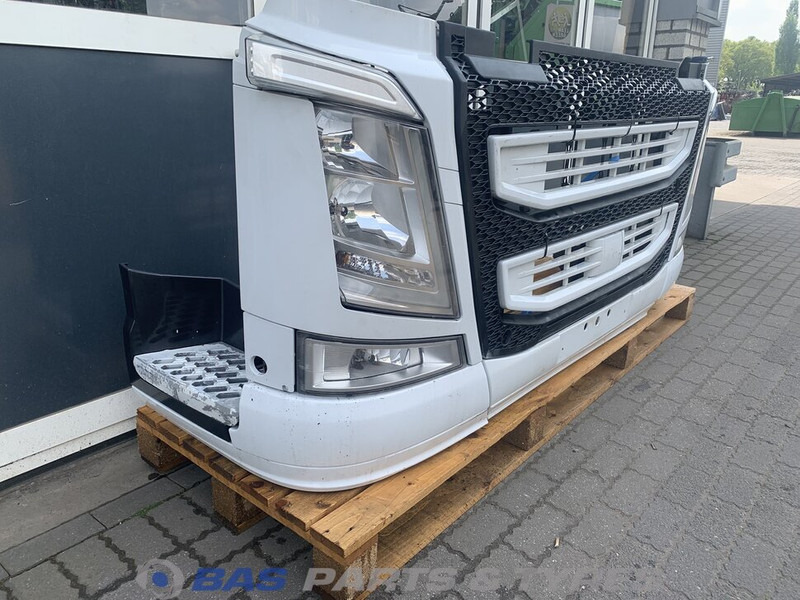 Volvo FH4 - Para-choque por Camião: foto 3 Volvo FH4 - Para-choque por Camião: foto 3
