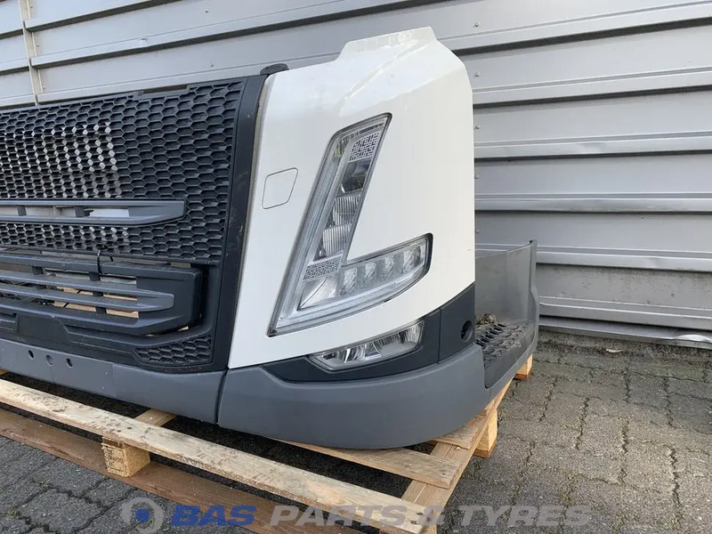 Volvo FM5 - Para-choque por Camião: foto 2 Volvo FM5 - Para-choque por Camião: foto 2