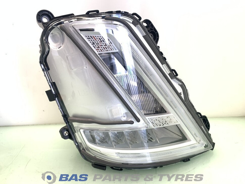 Volvo FM5 - Farol dianteira por Camião: foto 1 Volvo FM5 - Farol dianteira por Camião: foto 1