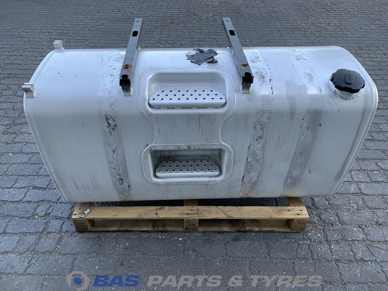 Volvo - Tanque de combustível por Camião: foto 1 Volvo - Tanque de combustível por Camião: foto 1