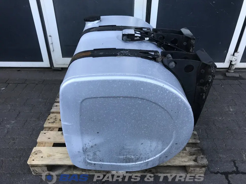 Volvo - Tanque de combustível por Camião: foto 2 Volvo - Tanque de combustível por Camião: foto 2