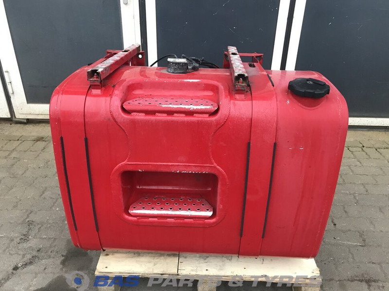 Volvo  - Tanque de combustível por Camião: foto 1 Volvo  - Tanque de combustível por Camião: foto 1