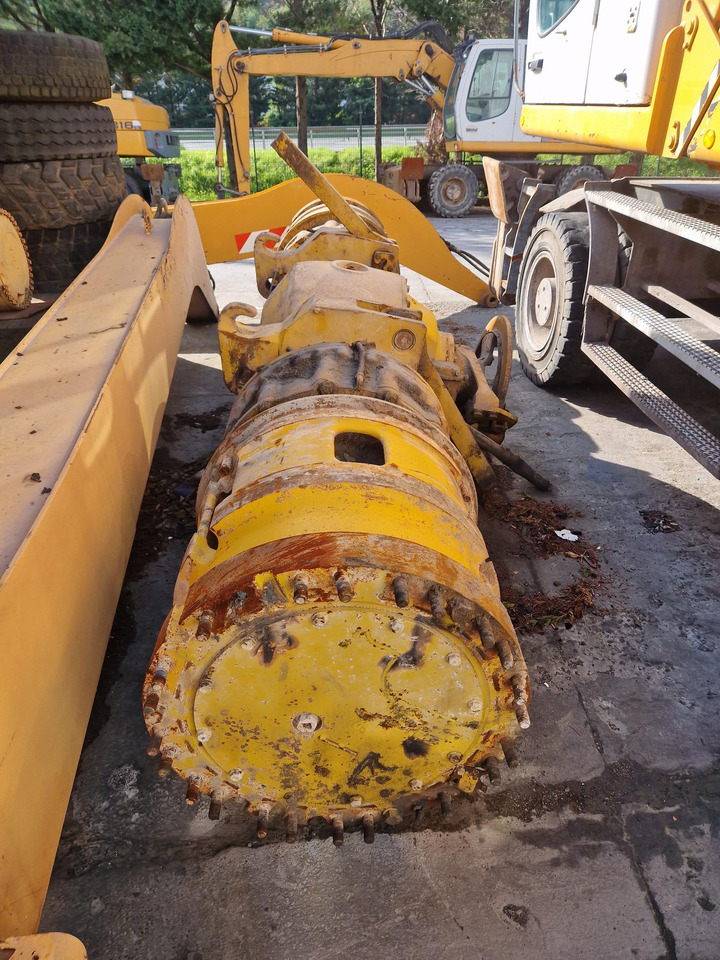 EJE TRASERO KOMATSU KWA055HD-4 - Eixo e peças por Máquina de construção: foto 1 EJE TRASERO KOMATSU KWA055HD-4 - Eixo e peças por Máquina de construção: foto 1