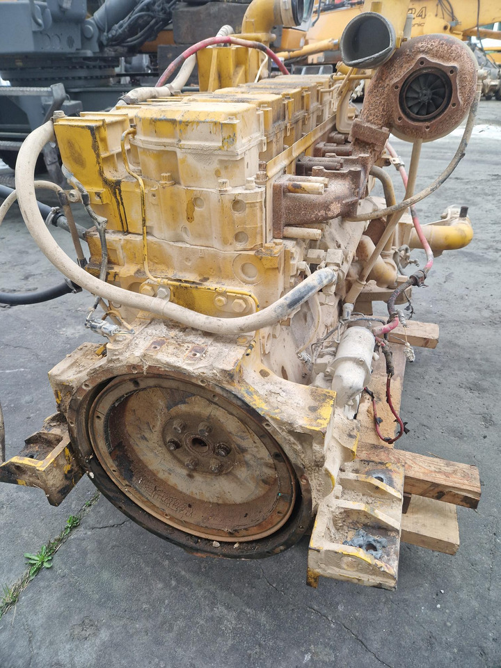 KOMATSU SAA6D 140E-2 - Motor por Máquina de construção: foto 2 KOMATSU SAA6D 140E-2 - Motor por Máquina de construção: foto 2