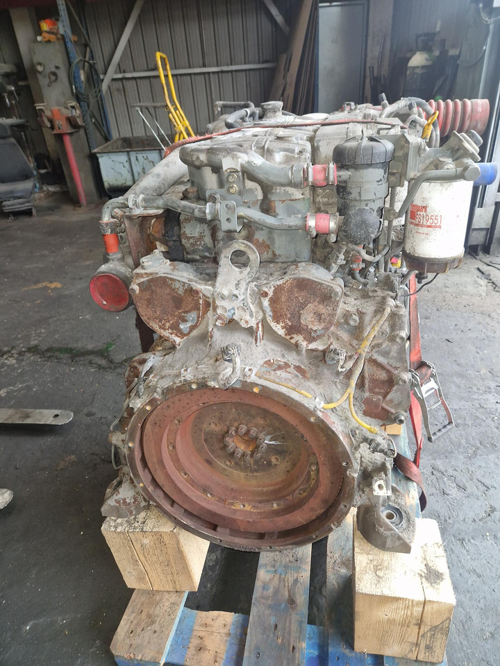 LIEBHERR D934S A6 - Motor por Máquina de construção: foto 5 LIEBHERR D934S A6 - Motor por Máquina de construção: foto 5