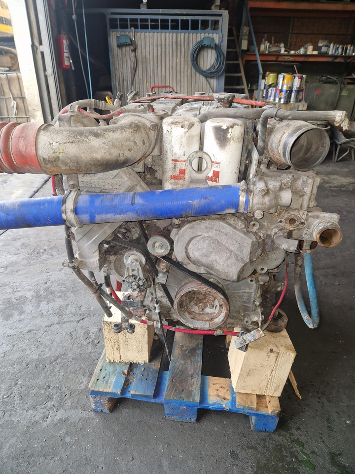 LIEBHERR D934S A6 - Motor por Máquina de construção: foto 2 LIEBHERR D934S A6 - Motor por Máquina de construção: foto 2