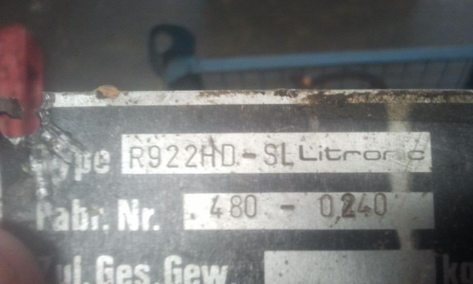 LIEBHERR R922LI S/N: 480-0240 - Escavadora de rastos: foto 4 LIEBHERR R922LI S/N: 480-0240 - Escavadora de rastos: foto 4
