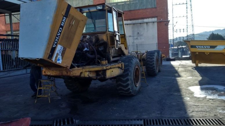 VOLVO A25B (1992) - Caminhão articulado: foto 1 VOLVO A25B (1992) - Caminhão articulado: foto 1