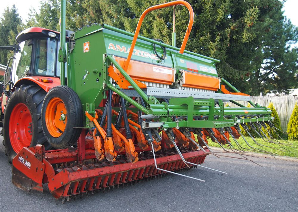 Leasing de  Agregat uprawowo-siewny Amazone HRB 301 I D9-30 2005 Agregat uprawowo siewny KUHN AMAZONE szerokość robocza 3m Agregat uprawowo-siewny Amazone HRB 301 I D9-30 2005 Agregat uprawowo siewny KUHN AMAZONE szerokość robocza 3m: foto 12