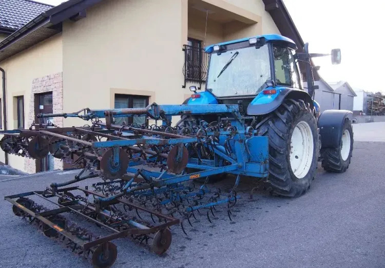 Agregat uprawowy Rabe Werk szerokość robocza 4,7m - Maquina para lavrar a terra: foto 2 Agregat uprawowy Rabe Werk szerokość robocza 4,7m - Maquina para lavrar a terra: foto 2